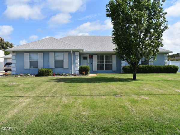 635 16th Street , Panama City Beach, FL 32413