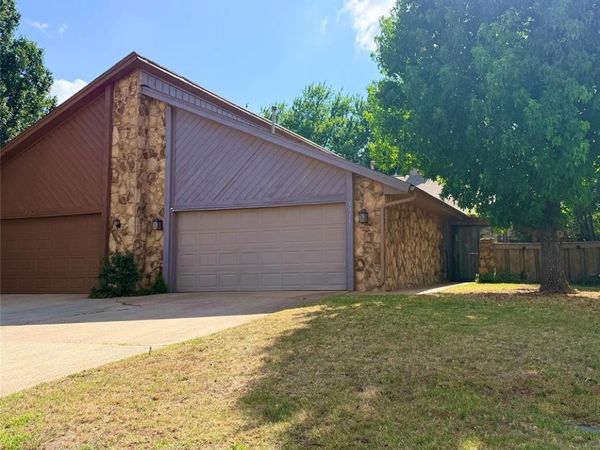 7311 Kings Manor Court, Oklahoma City, OK 73132