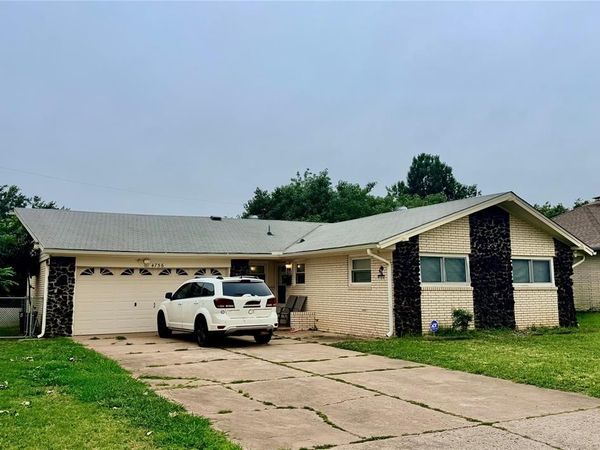 4756 Princess Lane, Del City, OK 73115