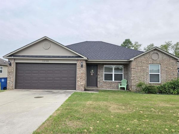12100 Firethorn Drive, North Little Rock, AR 72117