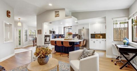 678 Young Way, Roseville, CA 95678 Photo