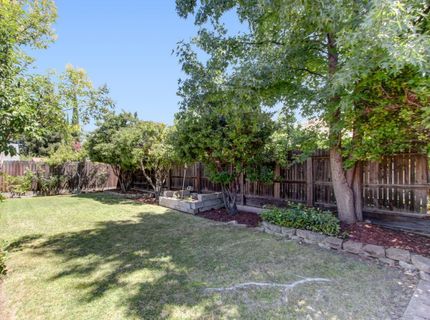 678 Young Way, Roseville, CA 95678 Photo