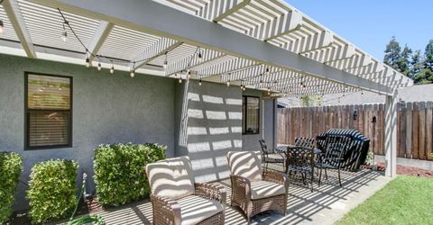 678 Young Way, Roseville, CA 95678 Photo