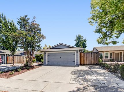 678 Young Way, Roseville, CA 95678 Photo