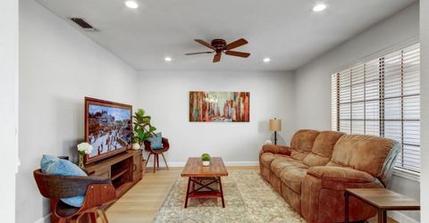 678 Young Way, Roseville, CA 95678 Photo
