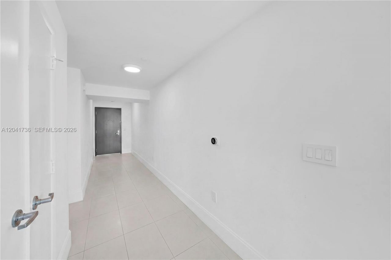 888 Biscayne Blvd, Unit 2101, Miami, FL 33132 Photo