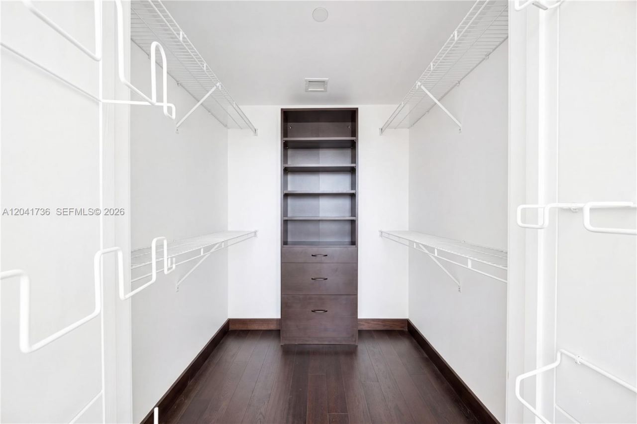888 Biscayne Blvd, Unit 2101, Miami, FL 33132 Photo