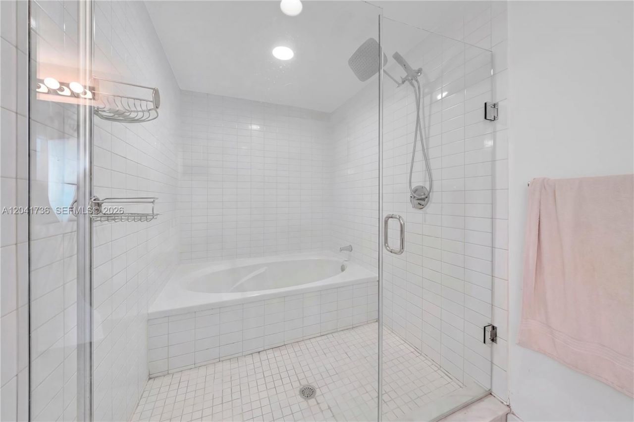 888 Biscayne Blvd, Unit 2101, Miami, FL 33132 Photo
