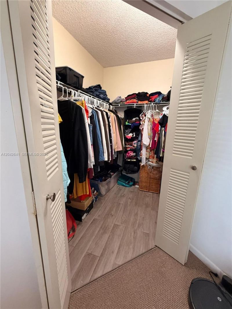 9731 Fontainebleau Blvd, Unit F314, Miami, FL 33172 Photo