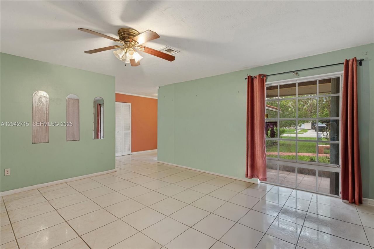 10315 SW 200th St, Cutler Bay, FL 33157 Photo