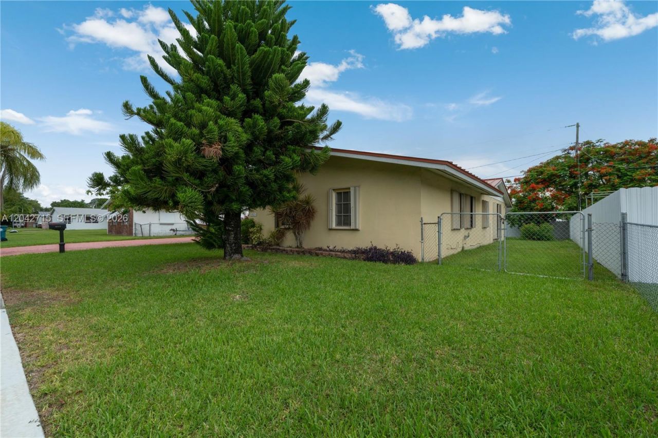 10315 SW 200th St, Cutler Bay, FL 33157 Photo