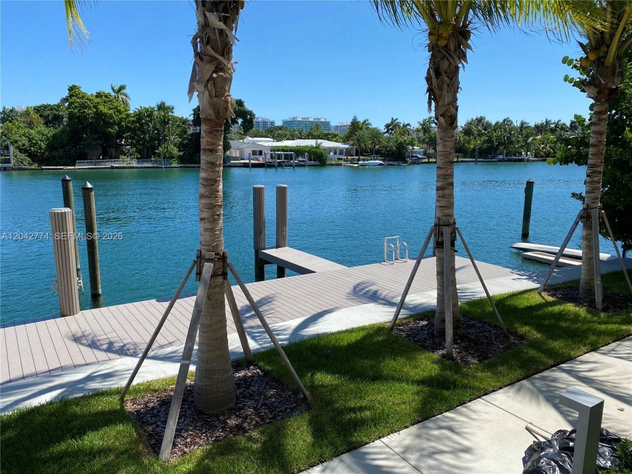 9521 E Bay Harbor Dr , Unit 605, Bay Harbor Islands, FL 33154 Photo