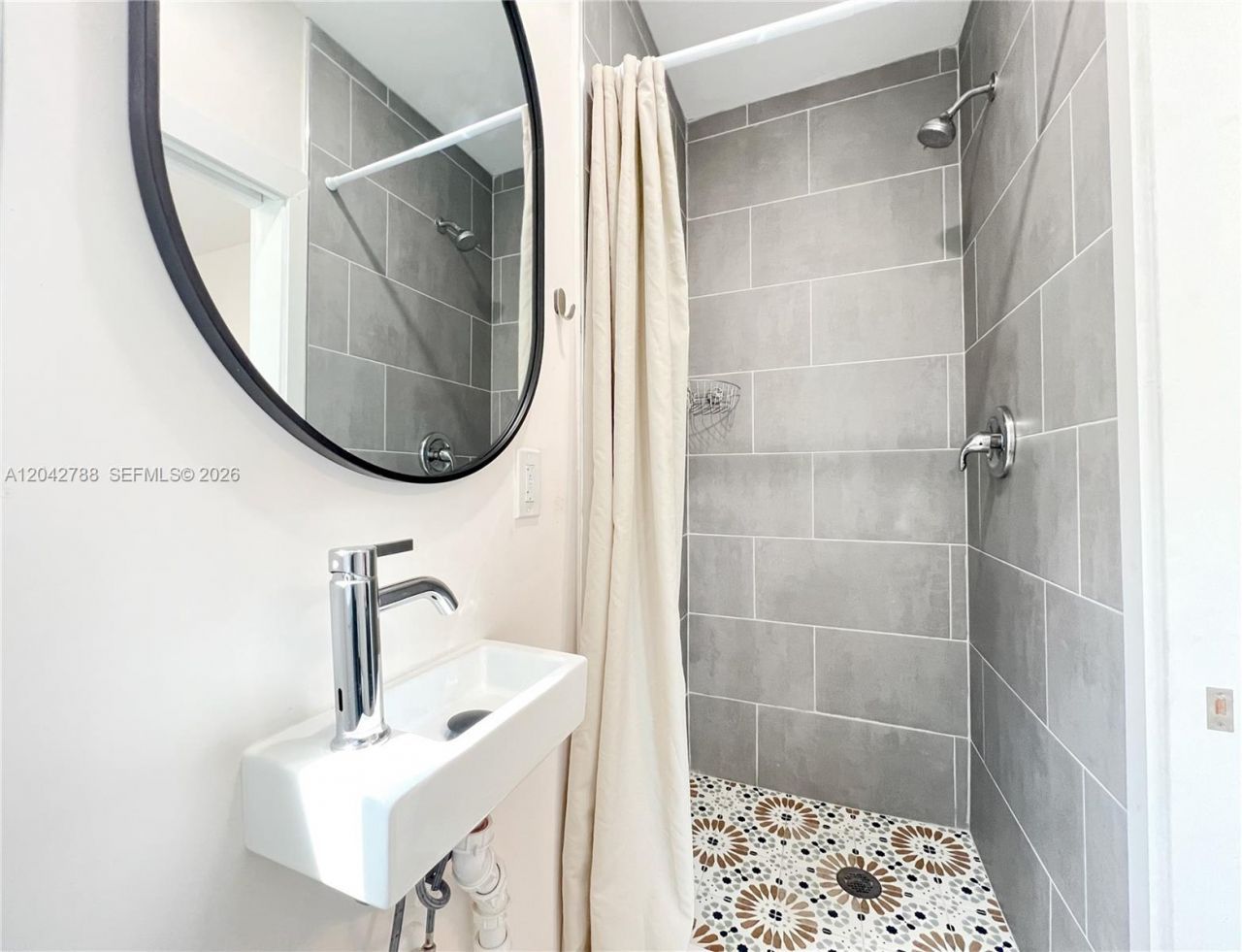 1240 NE 17th Ave, Unit 2, Fort Lauderdale, FL 33304 Photo