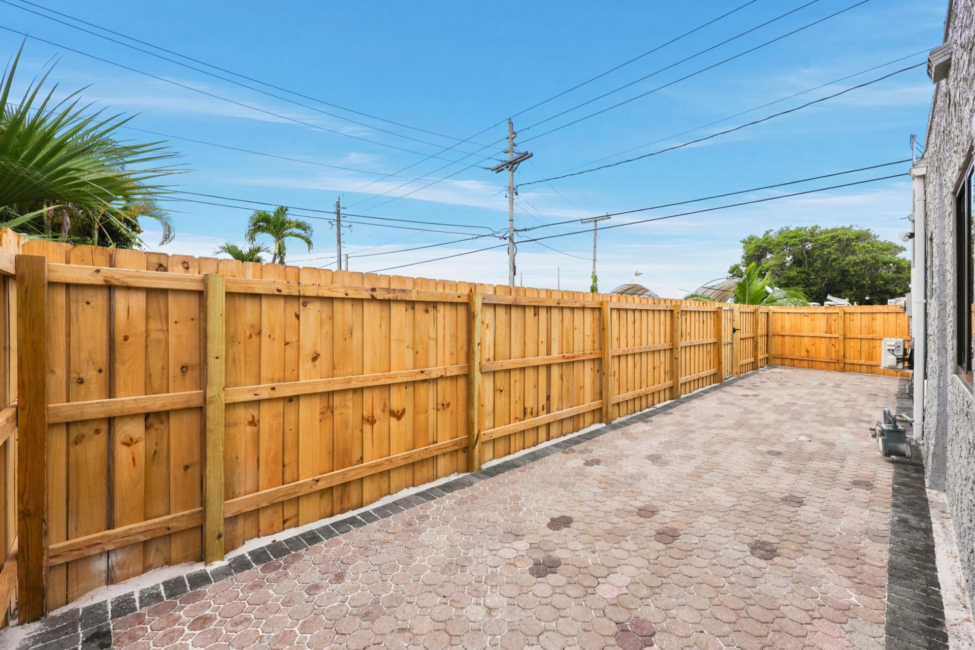 424 Putnam Road, West Palm Beach, FL 33405 Photo