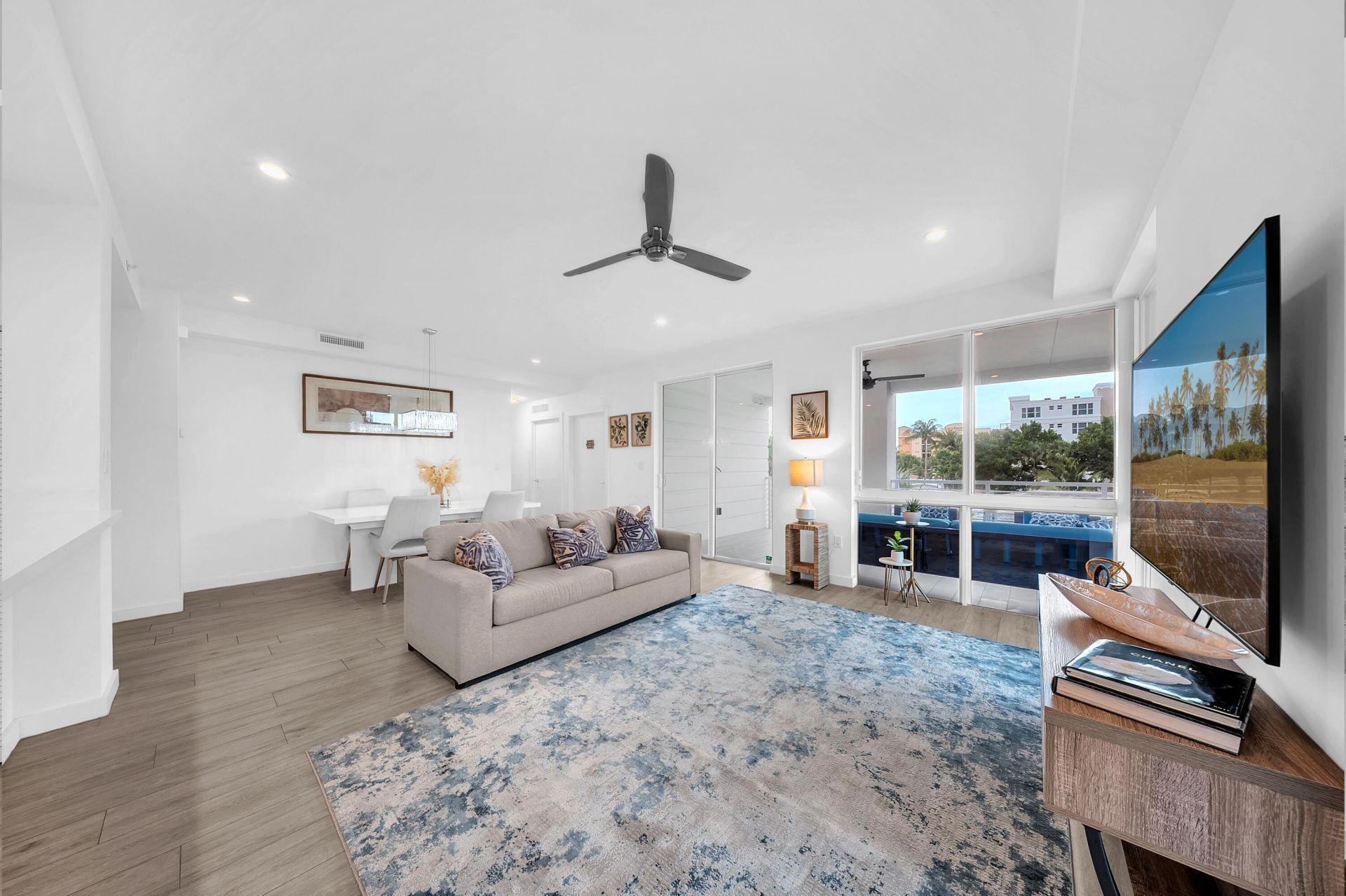 51 SE 19th Avenue, Unit 303, Deerfield Beach, FL 33441 Photo