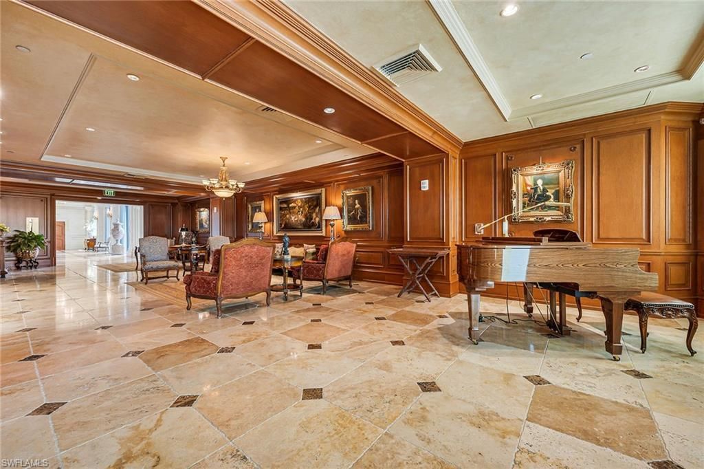 6597 Nicholas Blvd, Unit 401, Naples, FL 34108 Photo
