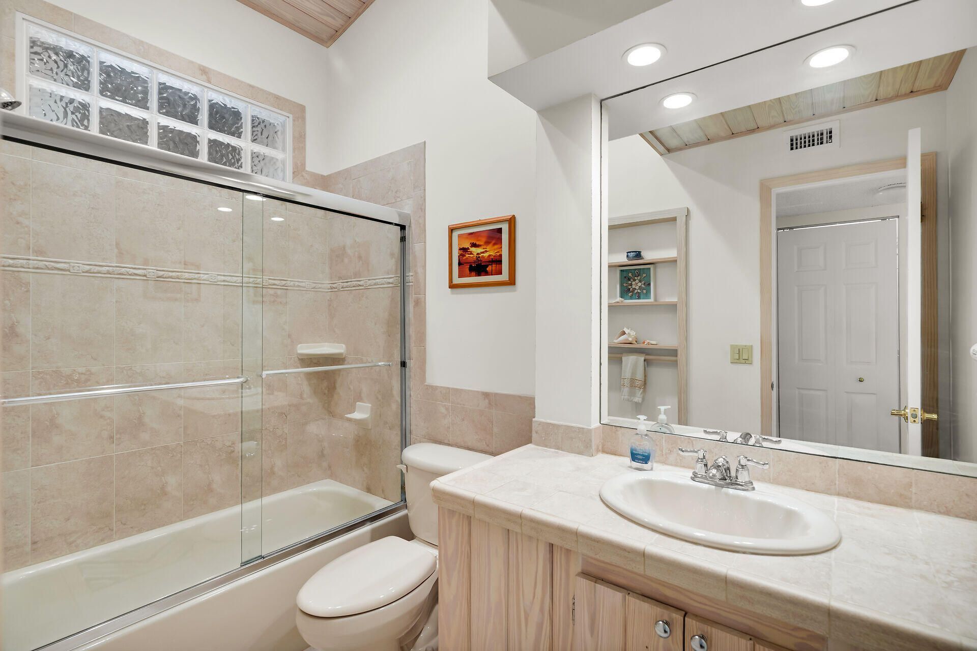 87200 Overseas Highway, Unit D3, Islamorada, FL 33036 Photo