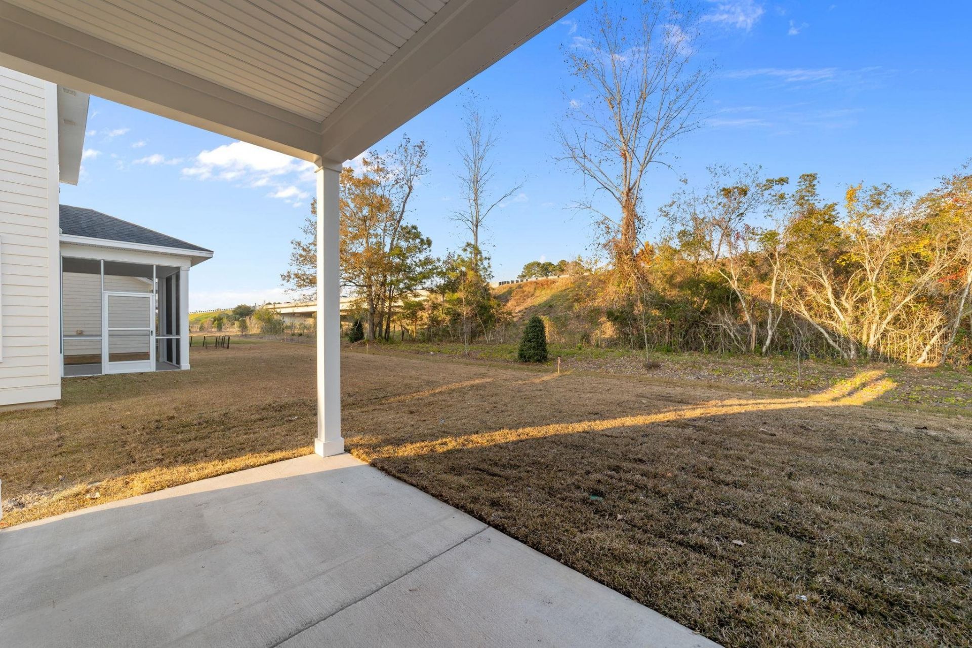 975 Triton Ave.  Photo 30