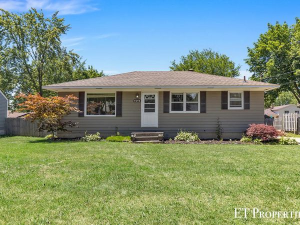 7695 Thomas Avenue, Jenison, MI 49428