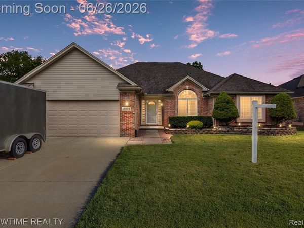 15854 Candle Drive , Macomb Twp, MI 48042