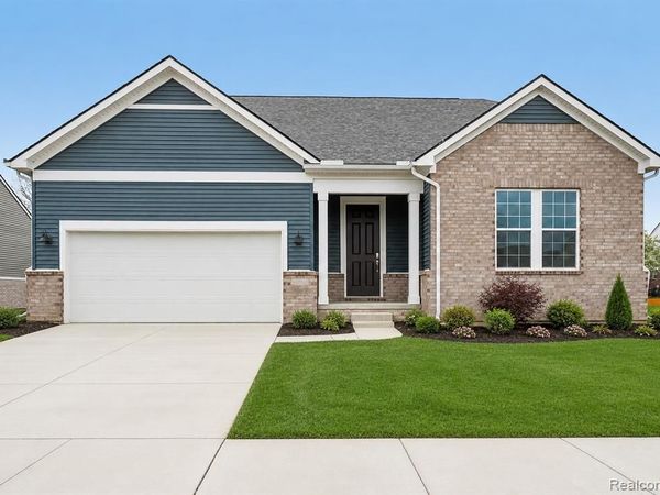 50720 Bellaire Drive , Macomb Twp, MI 48044