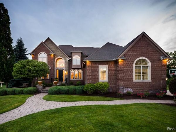 24935 Ravine Drive, Lyon Twp, MI 48178