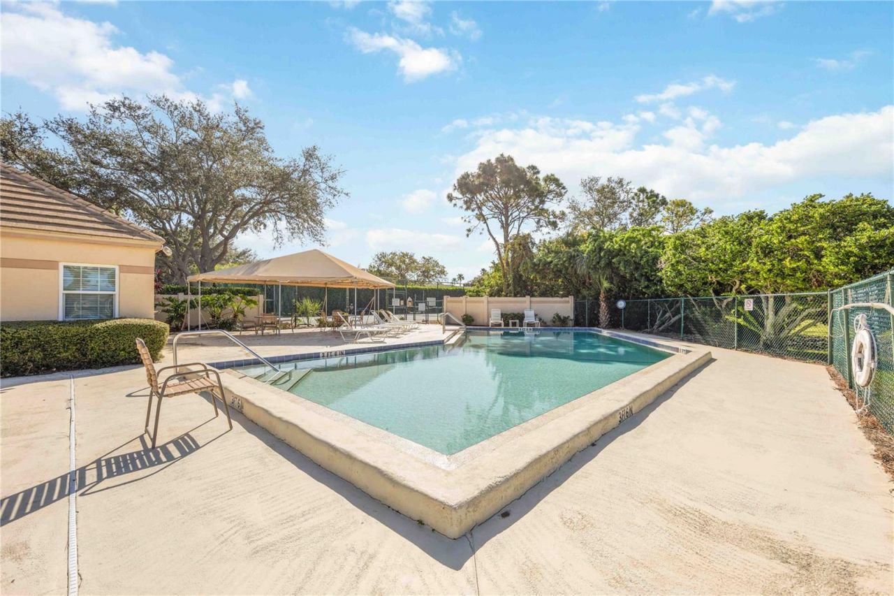 3411 57th Avenue Drive W, Unit 6, Bradenton, FL 34210 Photo