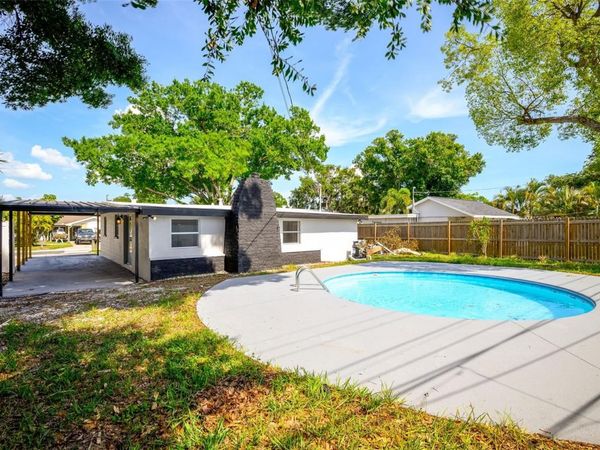 9596 GROVELAND STREET , SEMINOLE, FL 33772