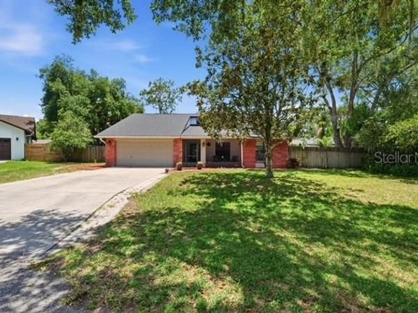 24016 STARLING CIRCLE , LAND O LAKES, FL 34639