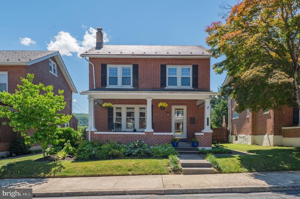 174 ELM STREET , EMMAUS, PA 18049