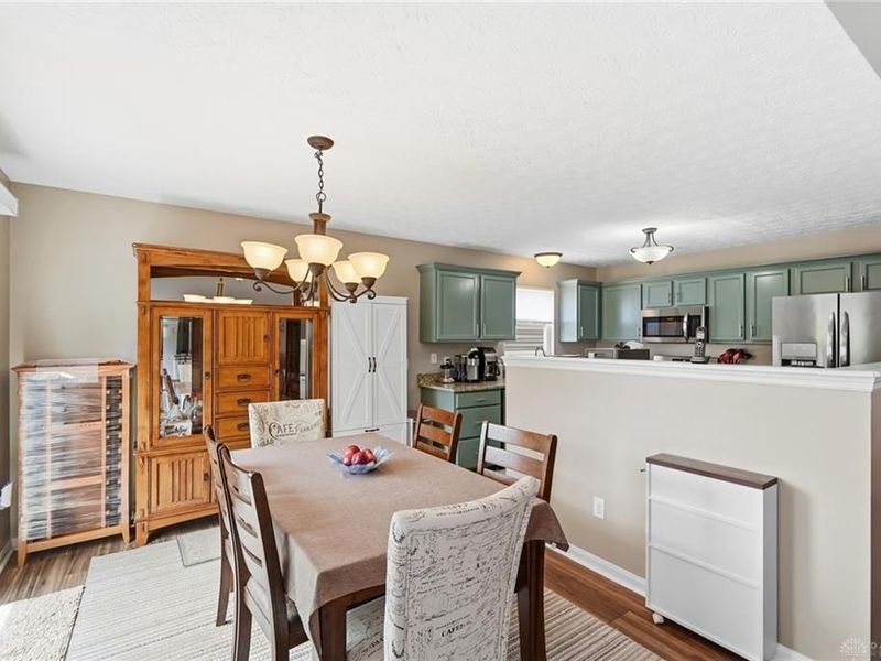 6914 Buell Lane, Huber Heights, OH 45424 Photo 12