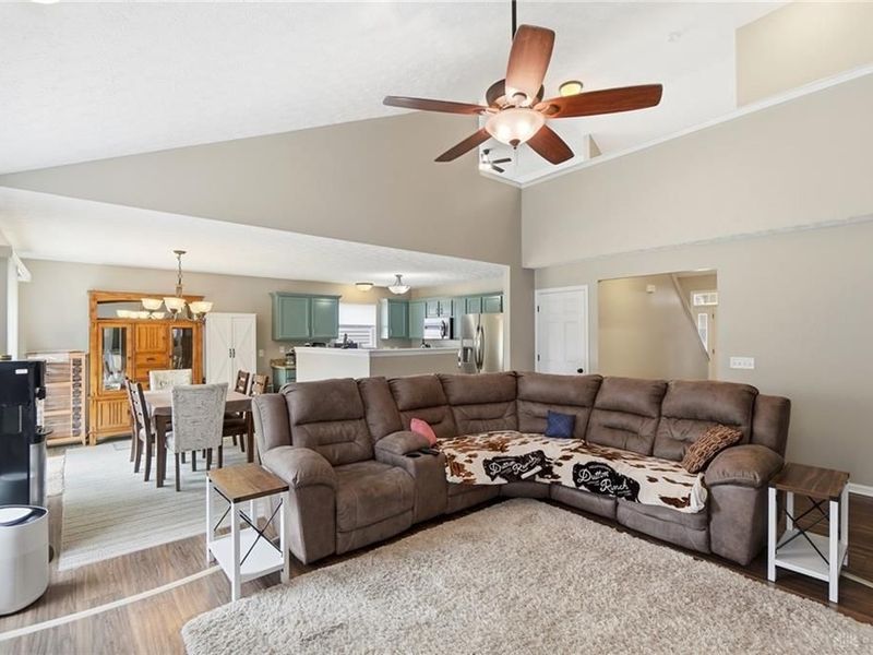 6914 Buell Lane, Huber Heights, OH 45424 Photo 6