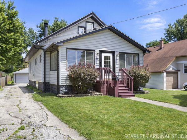 50 E Oak Street , Villa Park, IL 60181