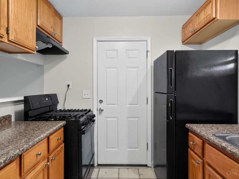 8811 Grenada Drive, Springfield Twp., OH 45231 Photo 10