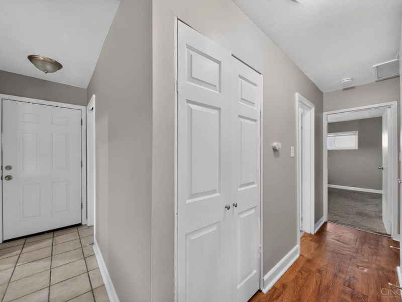 8811 Grenada Drive, Springfield Twp., OH 45231 Photo 26