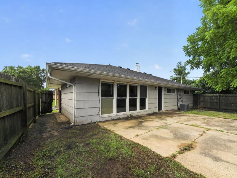 8811 Grenada Drive, Springfield Twp., OH 45231 Photo 3