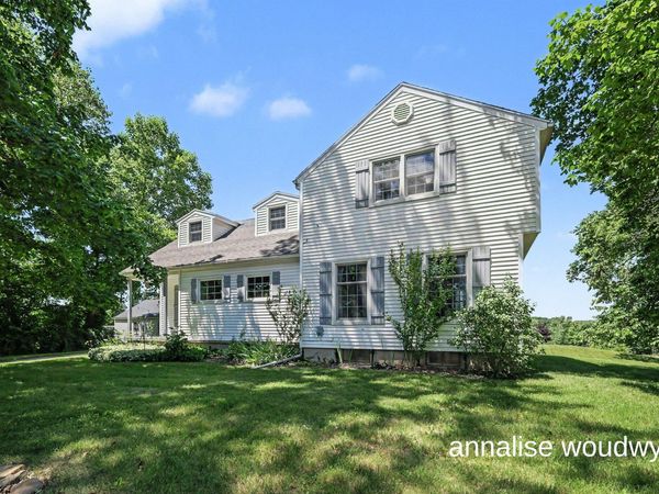 7579 100th Street SE, Caledonia, MI 49316