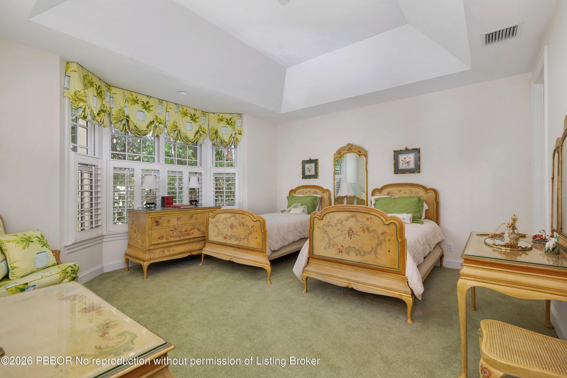 255 Cherry Lane, Palm Beach, FL 33480 Photo