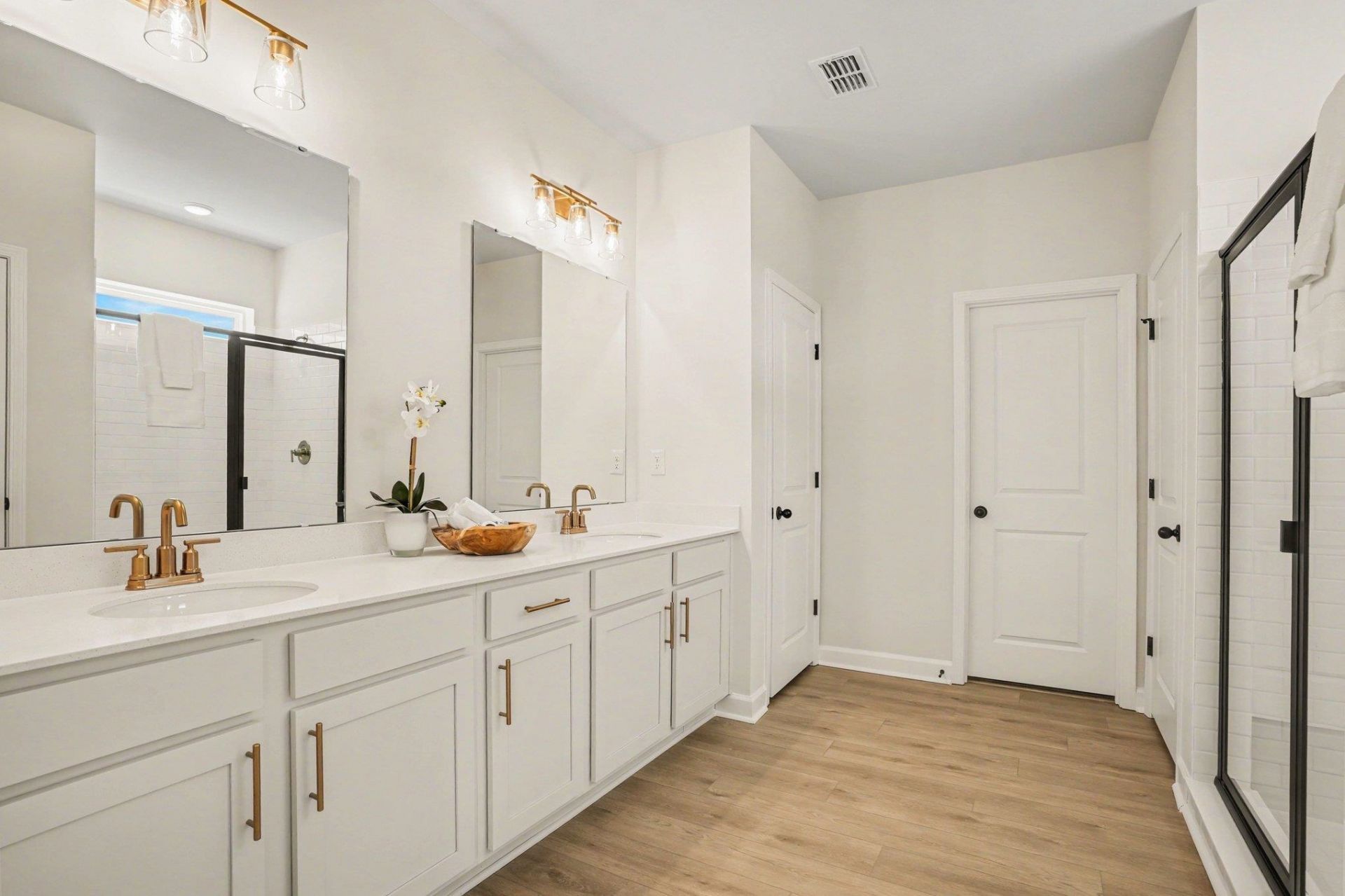 979 Triton Ave.  Photo 18