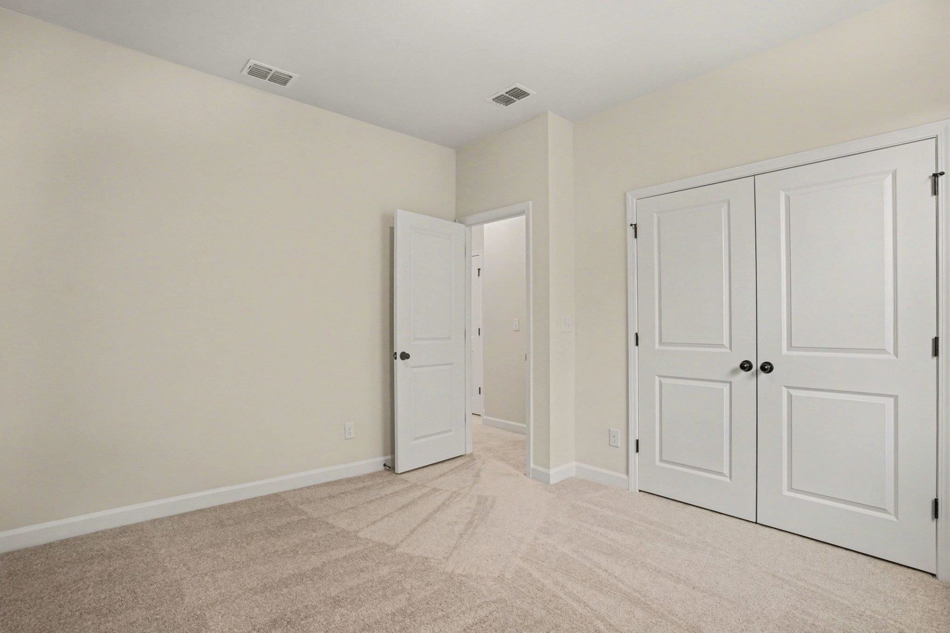 979 Triton Ave.  Photo 21