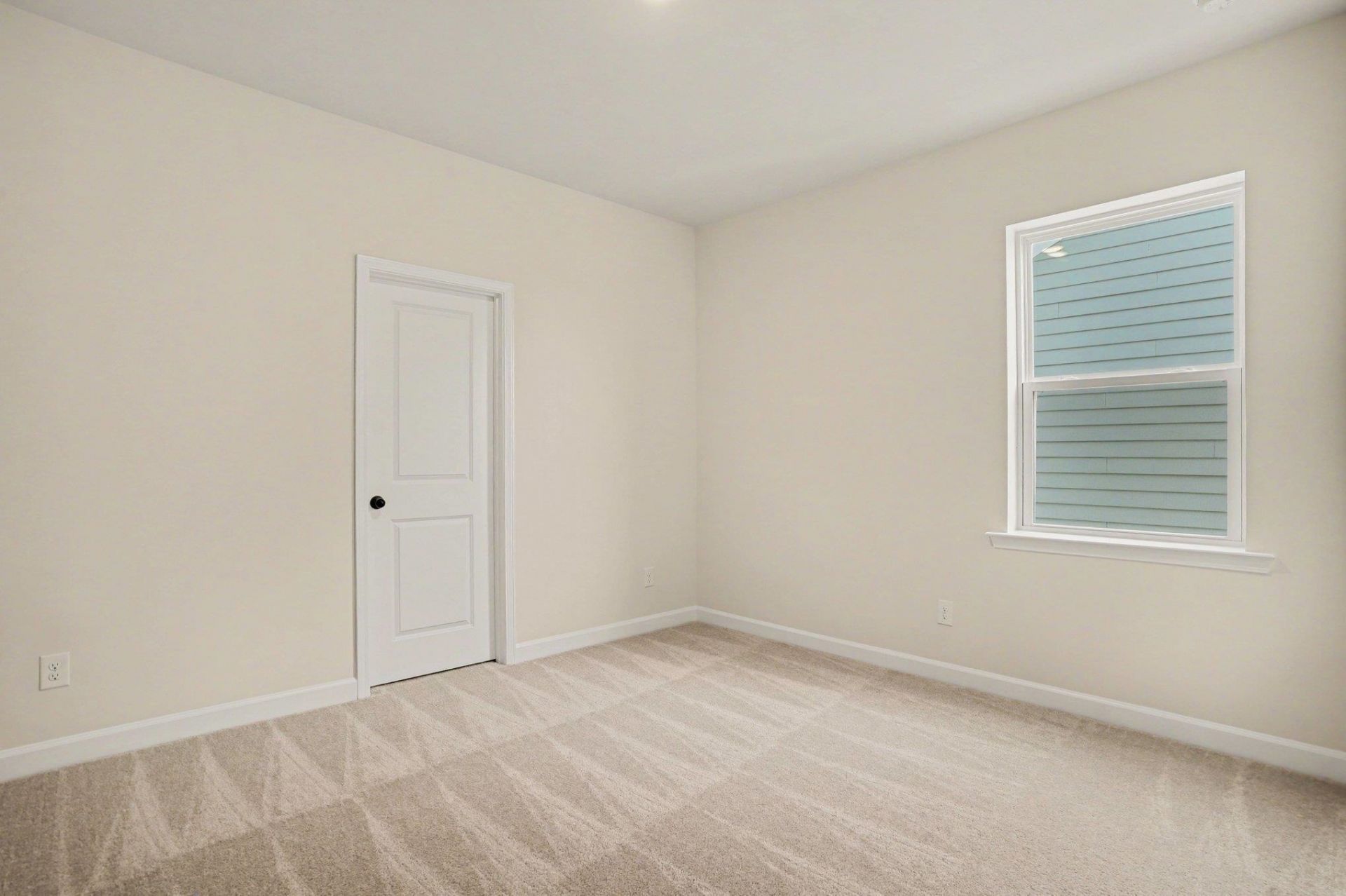 979 Triton Ave.  Photo 22