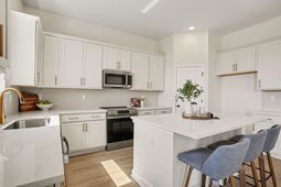 979 Triton Ave.  photo 4