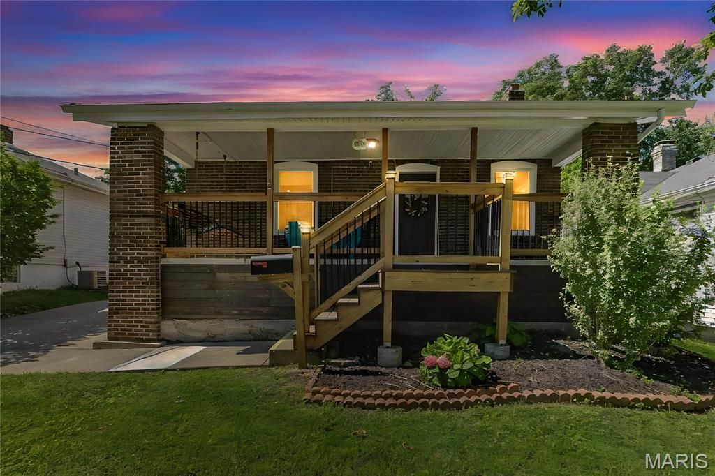 8928 Tudor Avenue, Overland, MO 63114 Main Photo