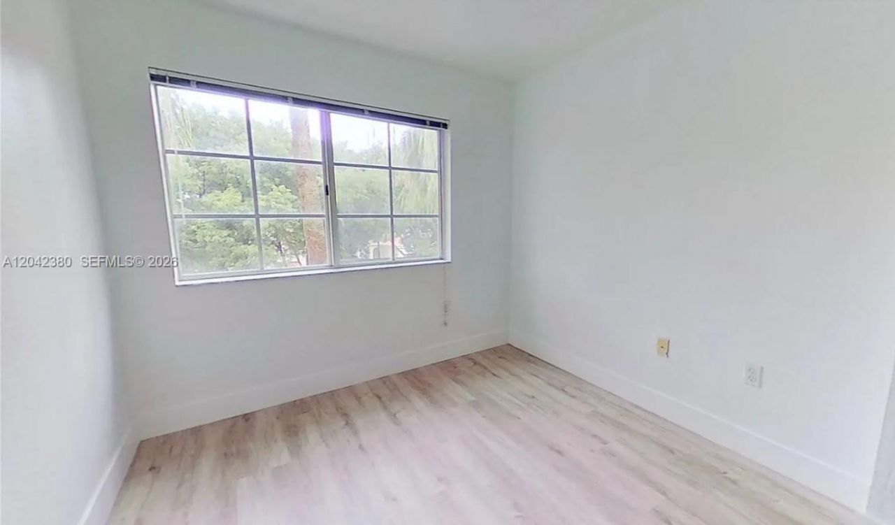 2544 Centergate Dr , Unit 303, Miramar, FL 33025 Photo