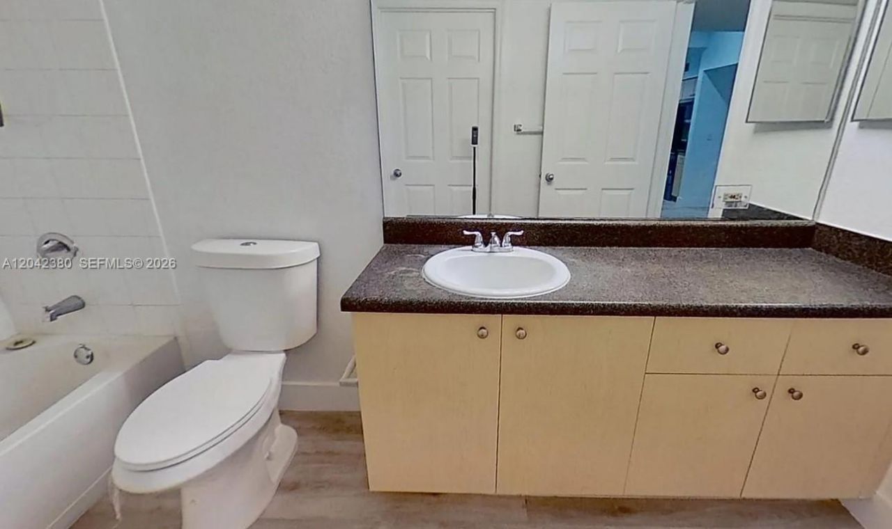 2544 Centergate Dr , Unit 303, Miramar, FL 33025 Photo