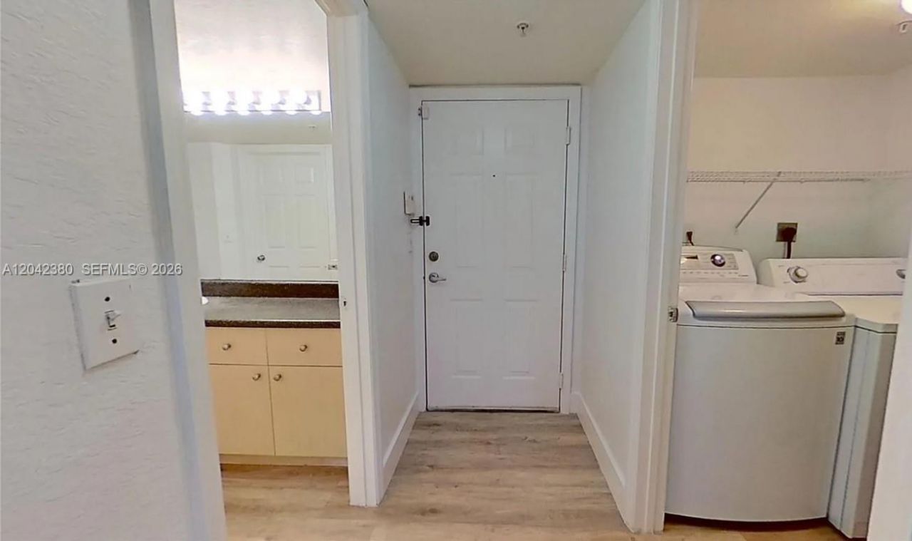 2544 Centergate Dr , Unit 303, Miramar, FL 33025 Photo