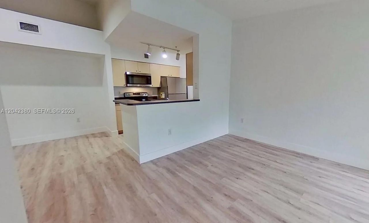 2544 Centergate Dr , Unit 303, Miramar, FL 33025 Photo