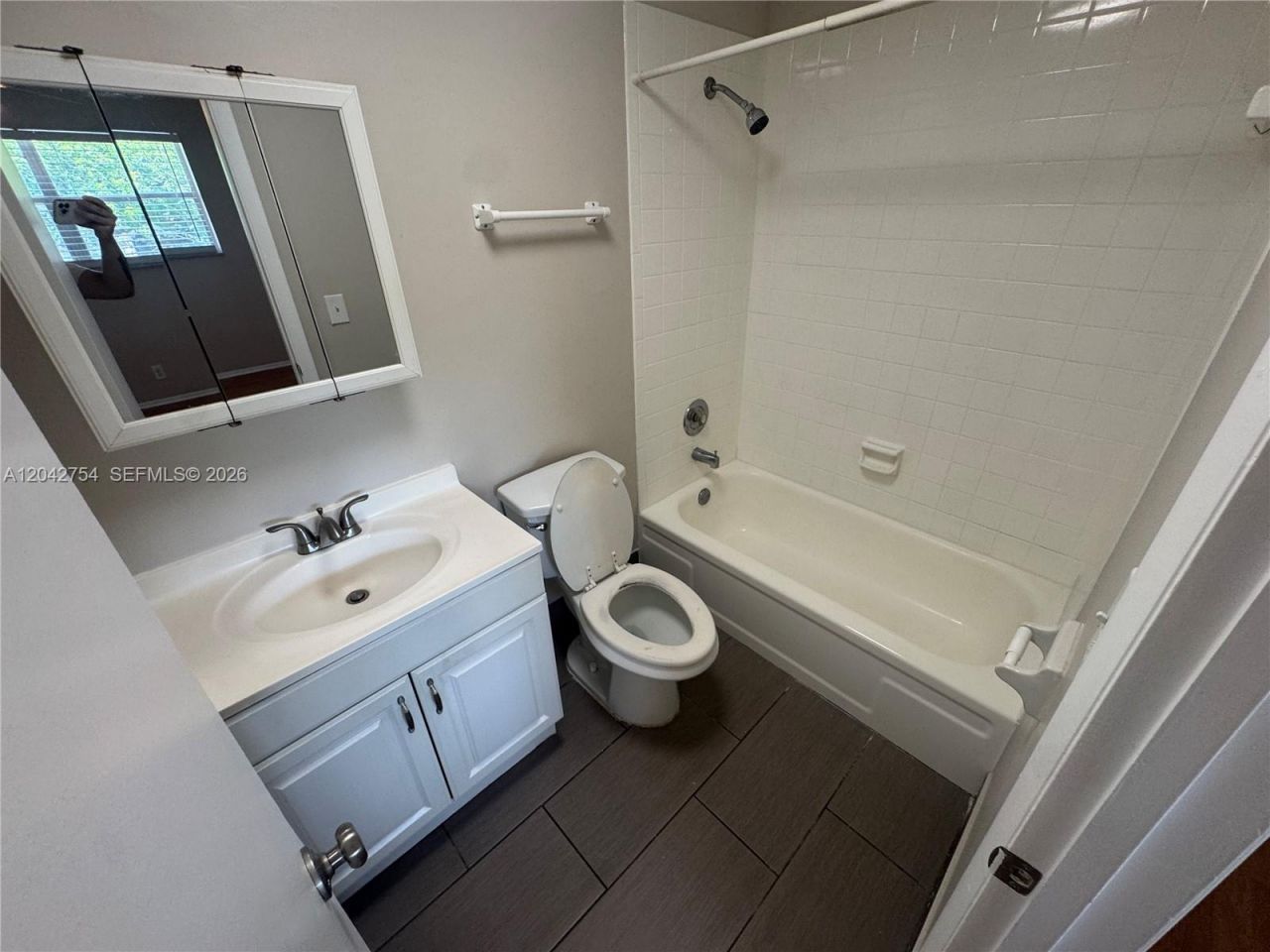 7910 Colony Cir N, Unit 304, Tamarac, FL 33321 Photo