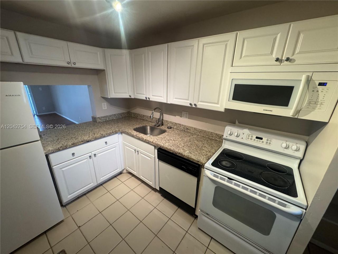 7910 Colony Cir N, Unit 304, Tamarac, FL 33321 Photo