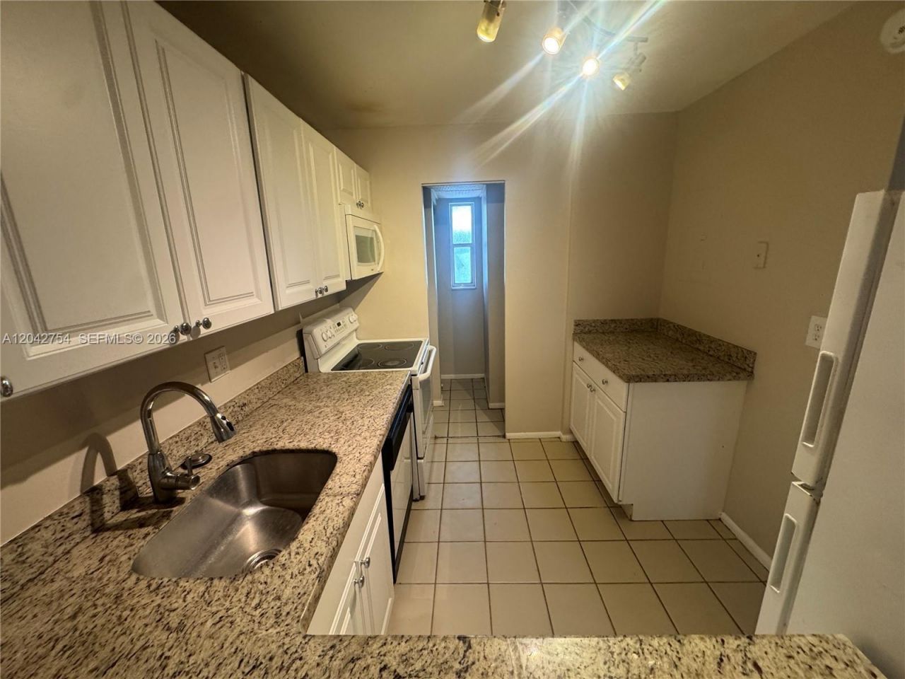 7910 Colony Cir N, Unit 304, Tamarac, FL 33321 Photo